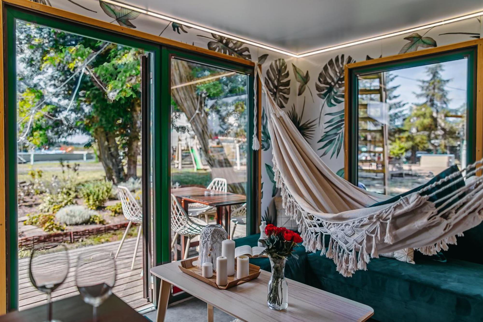 Herbals - Tree&Lake Houses With Bath, Sauna, Bikes, Motorboat Mielno  Rom bilde