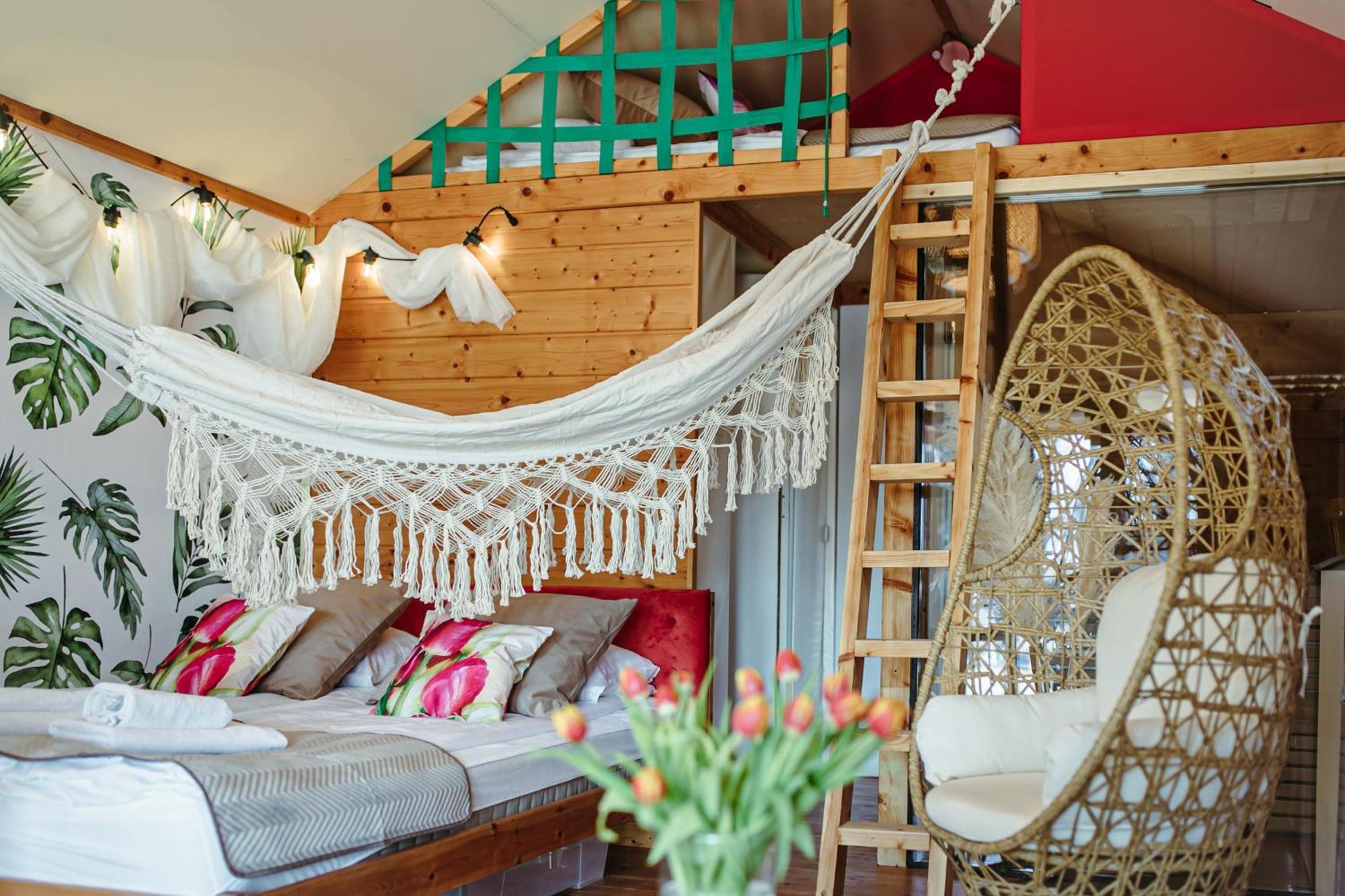 Herbals - Tree&Lake Houses With Bath, Sauna, Bikes, Motorboat Mielno  Rom bilde