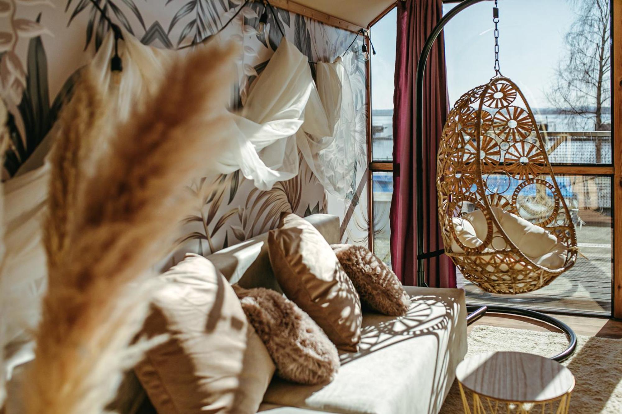 Herbals - Tree&Lake Houses With Bath, Sauna, Bikes, Motorboat Mielno  Rom bilde